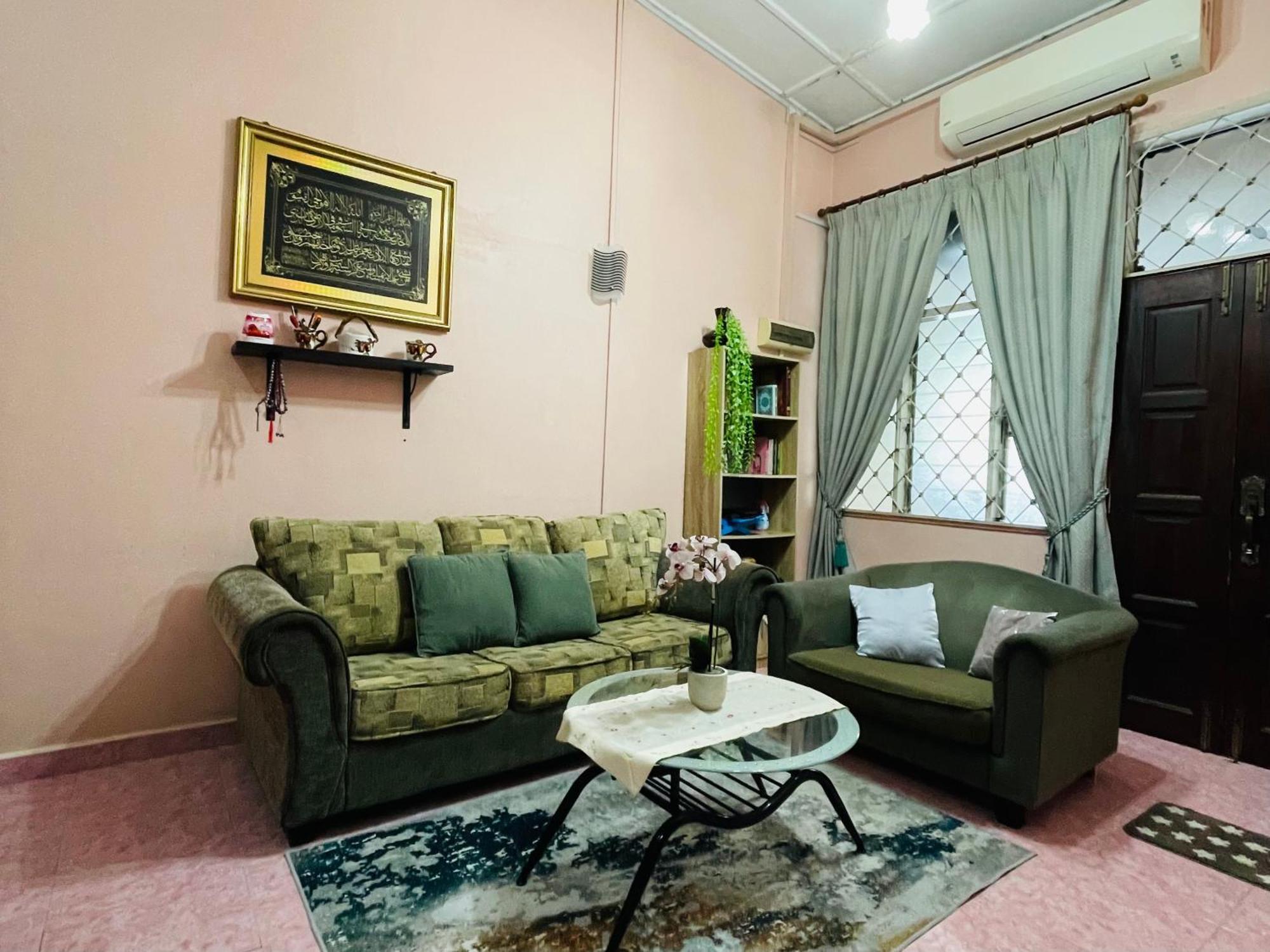 Kota Bharu Homestay Exterior photo